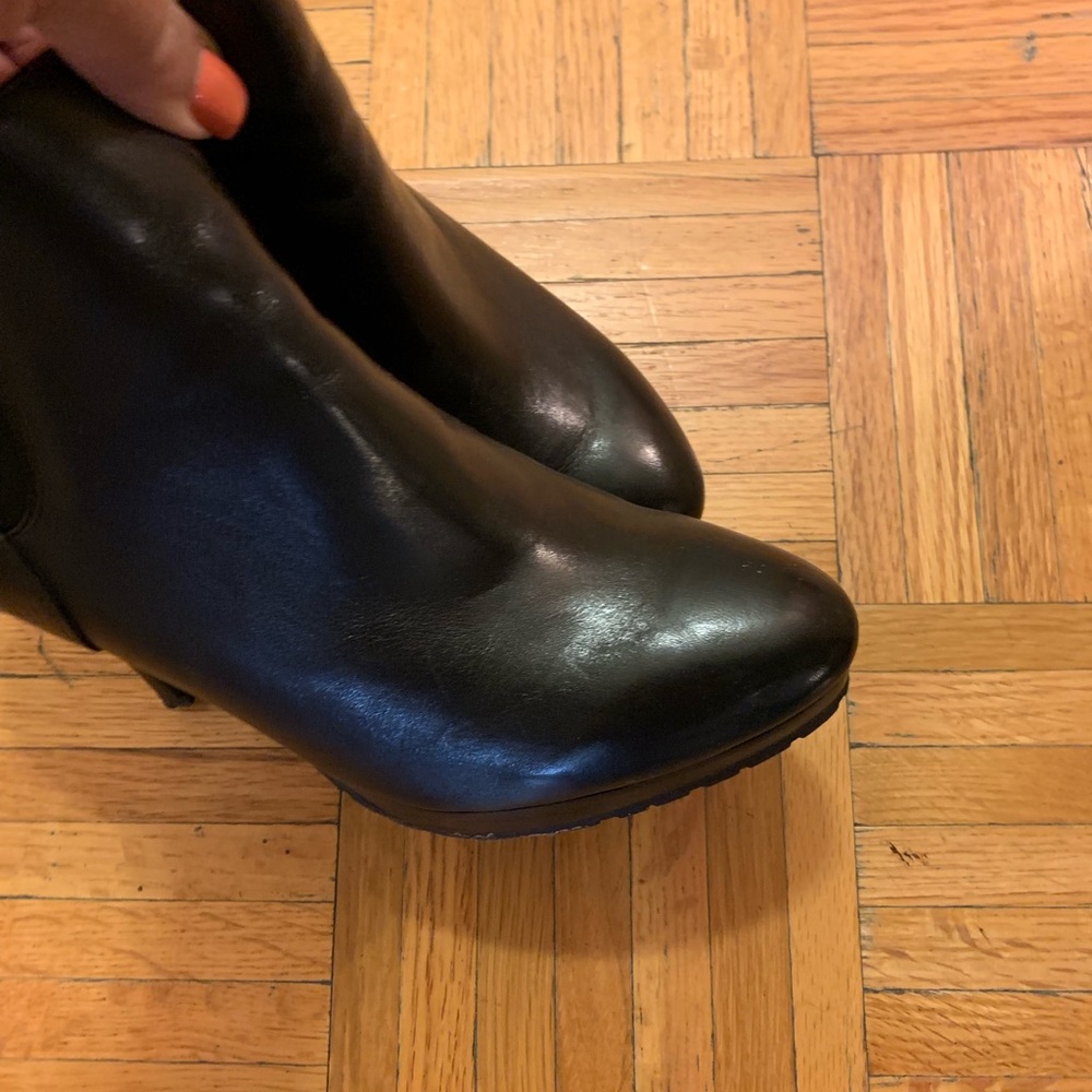 Jessica Simpson Black Leather Booties Size 9